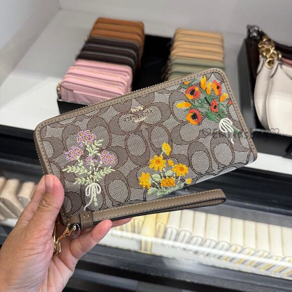 Coach Handbags - Coach Long Zip Around Wallet In Signature Jacquard With Floral Embroidery CEC23